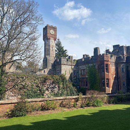 Ruthin Castle Hotel And Spa Exterior foto