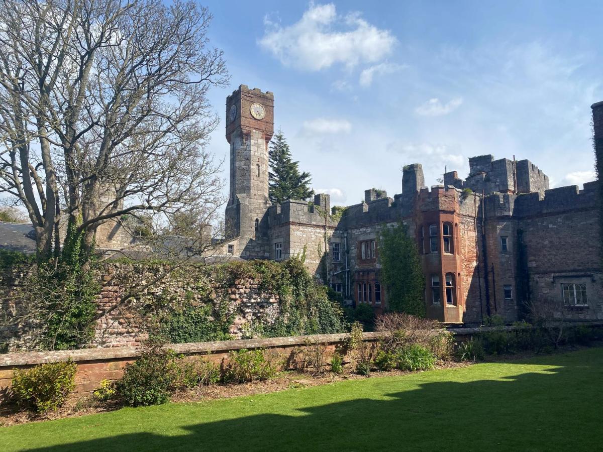 Ruthin Castle Hotel And Spa Exterior foto